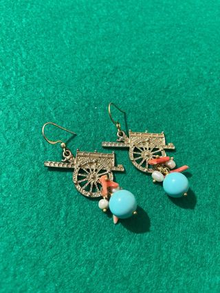 Orecchini carretto siciliano corallo perle