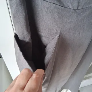 Pantalón tipo falda. Nuevo