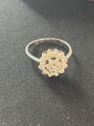 Anillo Oro Blanco 18k Rosetón Diamantes