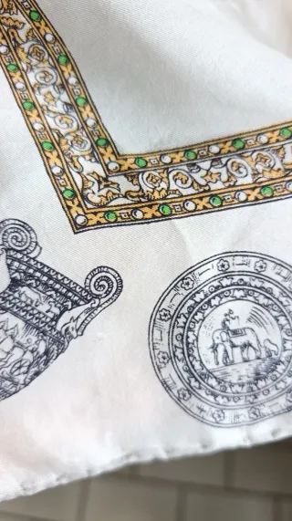 Pañuelo seda vintage beige y dorado