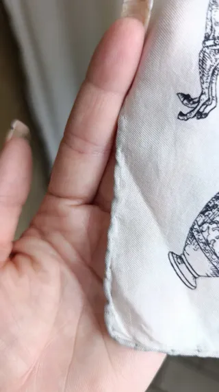 Pañuelo seda vintage beige y dorado