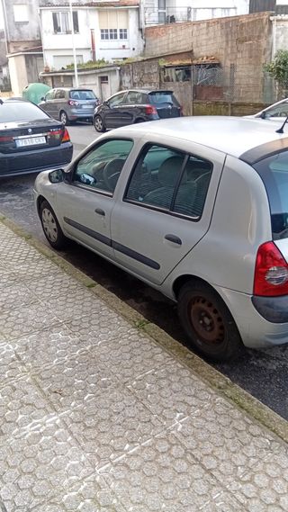 Renault Clio 2003