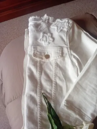 Chaqueta vaquera Alba Conde Talla 40