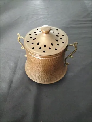 Antico porta incenso in rame