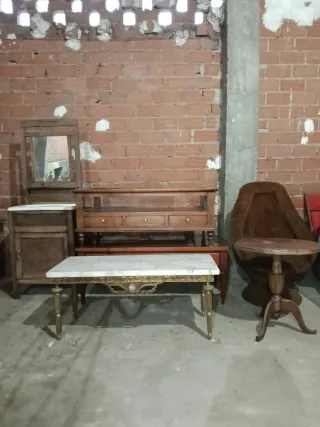 Objetos y muebles antiguos