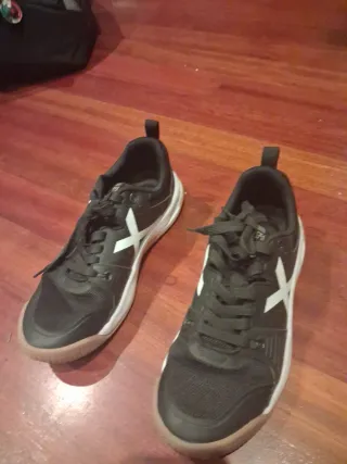 Tenis Munich Negros y Blancos