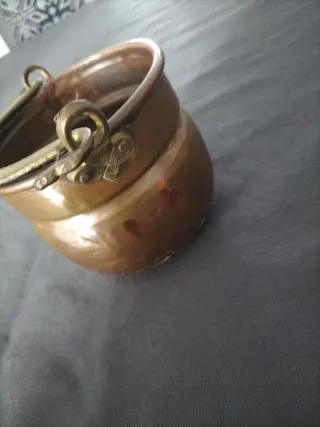 Antico secchiello in rame con manici