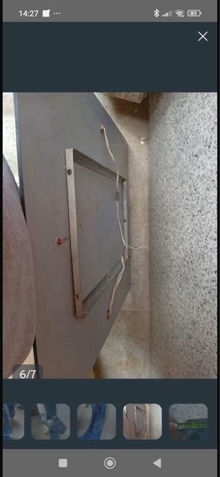 Espejo de baño azul y transparente