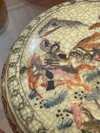 Scatola giapponese decorata con guerrieri a cavall