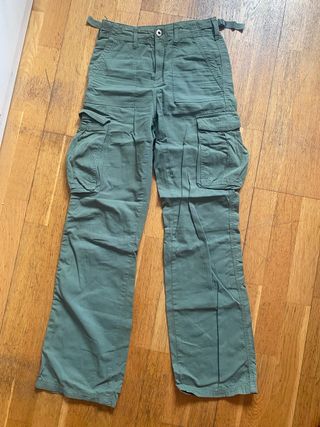 Pantalón cargo verde militar