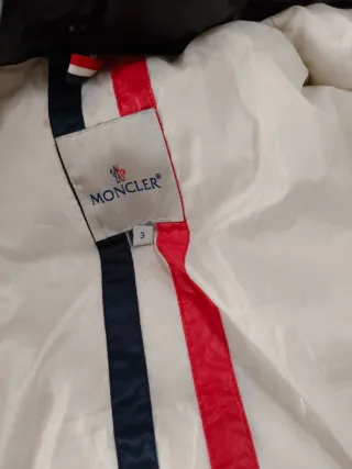 Chaqueta Moncler Negra Brillante