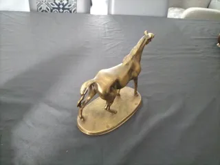 Statua cavallo antico in bronzo