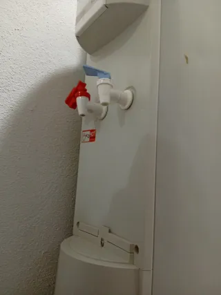 Máquina de agua Aguaservice casi nueva