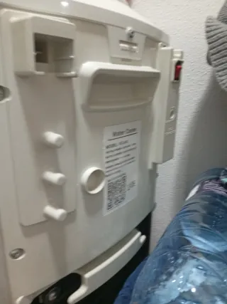 Máquina de agua Aguaservice casi nueva