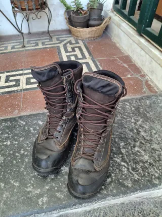 Anfibi Militari Marroni Scuro