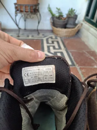 Anfibi Militari Marroni Scuro