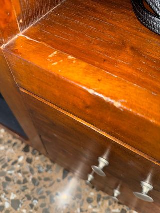 URGE! Estantería madera y cristal para restaurar