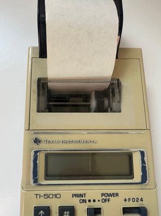 Calculadora Texas TI-5010 con rollo