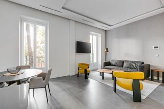 Piso en alquiler en Recoletos en Madrid