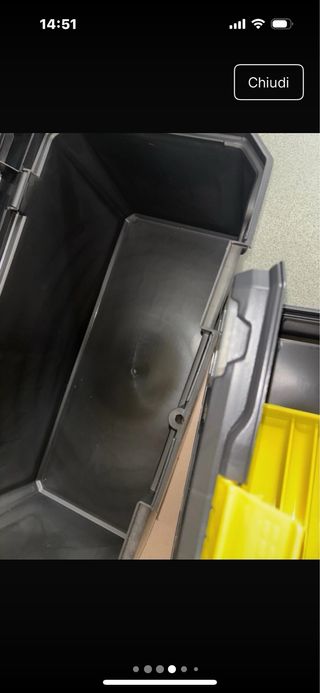 Cassetta porta attrezzi con divisori