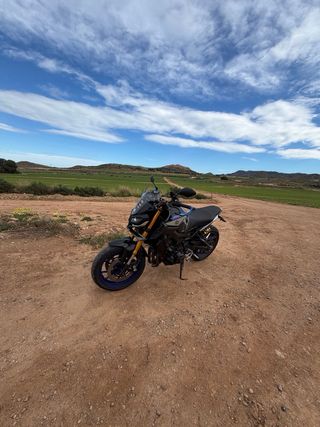 Yamaha MT-09 SP Negra y Azul