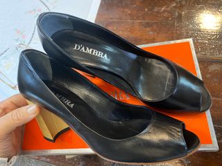 Scarpe D'AMBRA spuntate tacco oro n.39
