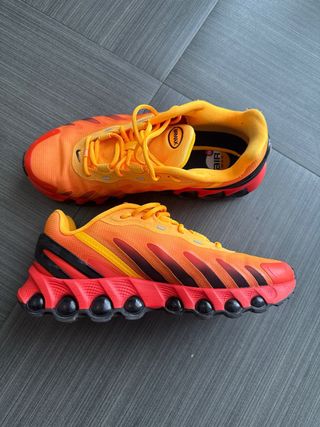 Nike Air Max Naranja y Rojo