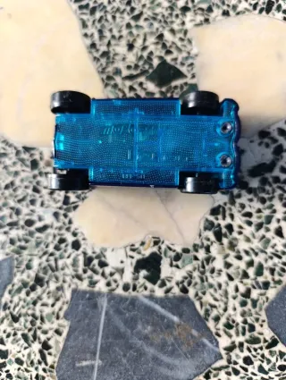 Coche Hot Wheels Majorette fiction 511