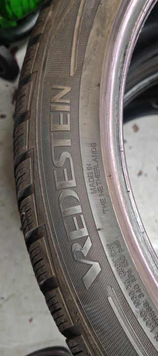 Neumáticos Invierno 285/40 R22 110W M+S