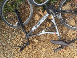 Bicicleta Montaña FELT Q820 Negra