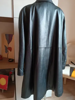 Cappotto in pelle vintage nero