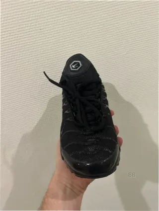 Nike Air Max Plus Triple Black Talla 38