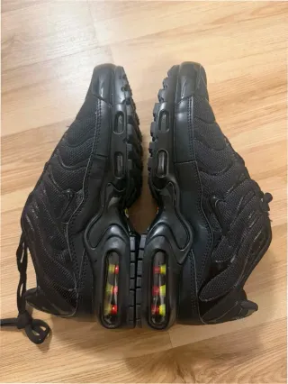 Nike Air Max Plus TN Triple Black Talla 39