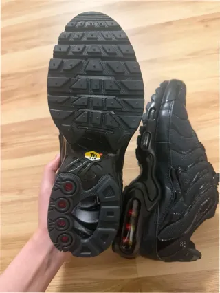 Nike Air Max Plus TN Triple Black Talla 39