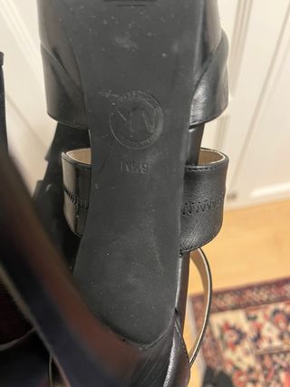 Tacones Michael Kors Negros con Cremallera Dorada