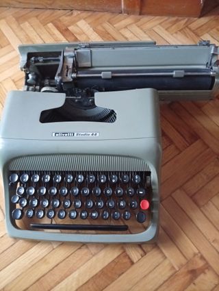 Olivetti Studio 44 Máquina de Escribir