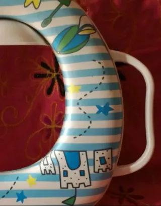 ADAPTADOR DE WC INFANTIL AZUL Y BLANCO