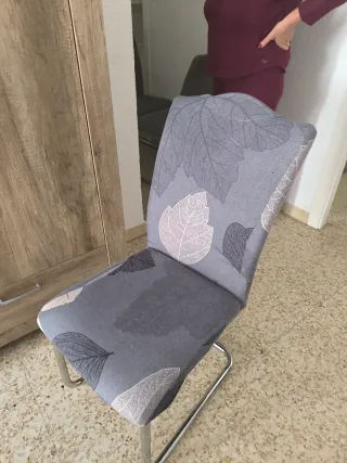 Mesa de cristal con 4 sillas