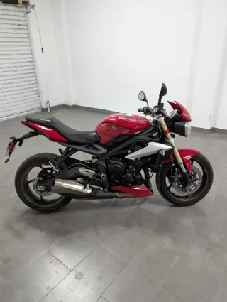 Triumph Street Triple 675 ABS Roja/Plata