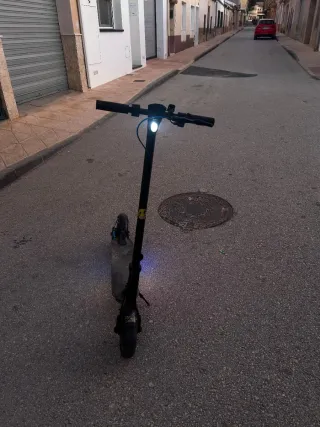 Patinete Eléctrico con Luces LED