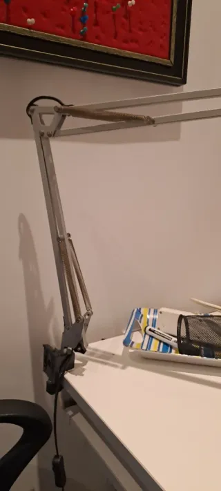 Lámpara flexo Ikea gris metal