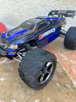 Traxxas E-Revo 1/8 Brushless