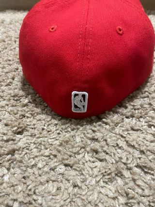 Gorra New Era Chicago Bulls Roja y Negra