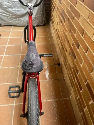 Bicicleta BMX Professionale Rossa