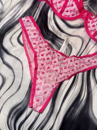 Completo intimo Barbie rosa
