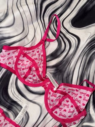 Completo intimo Barbie rosa