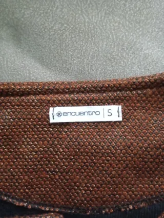 Blazer marrón con bordados