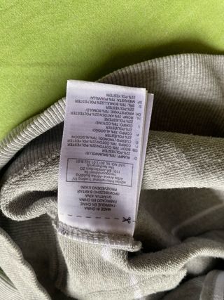 Felpa Reebok con zip e cappuccio a righe