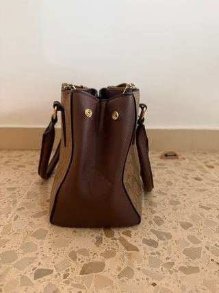 Bolso Coach Marrón con detalles en Dorado