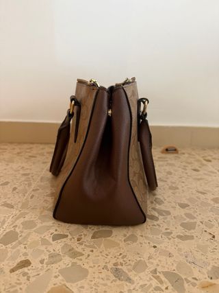 Bolso Coach Marrón con detalles en Dorado